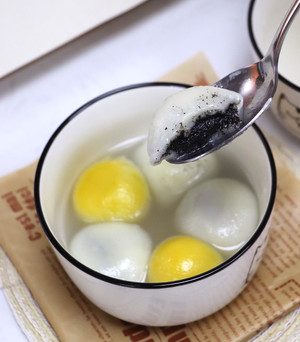 two color tangyuan112